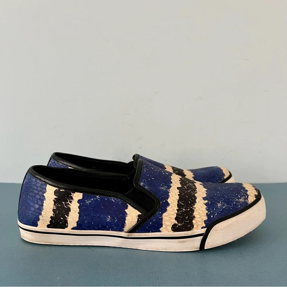 Alice + Olivia Faux‎ Snakeskin Blue Black Slip On Sneakers